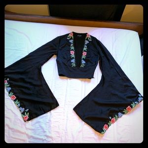 Kimono style shirt sleeve